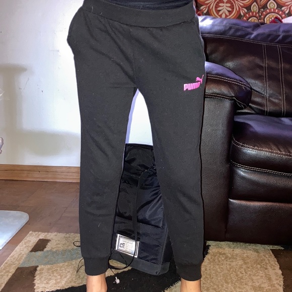 (Puma) small 7 black sweat pants like new - Picture 1 of 3